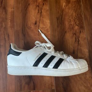 Adidas Superstar Sneakers!